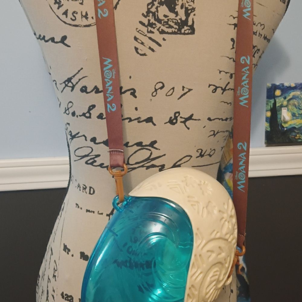 Disney Moana 2 Popcorn Bucket. With adjustable strap. Collectible - Picture 11 of 11
